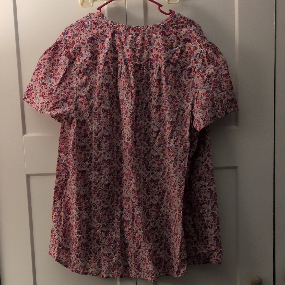 Woman Within Pink and Blue Floral Blouse - Picture 5 of 6